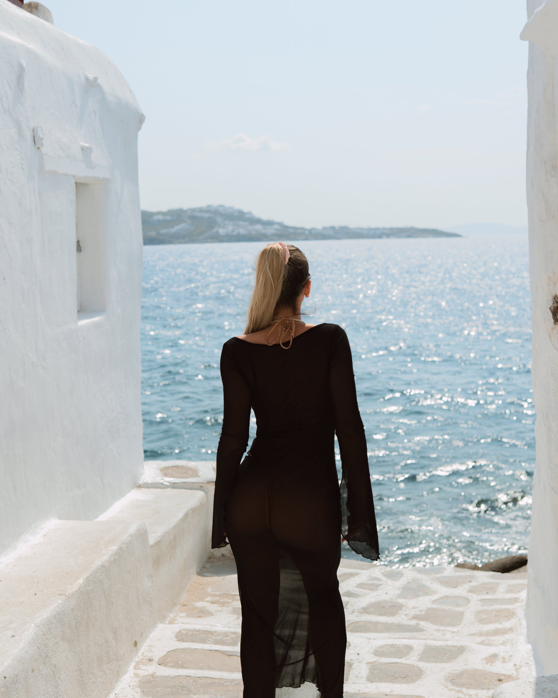 Aurora_Dress_Model_4